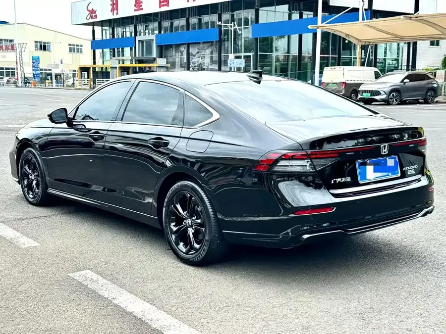 Honda Accord Accord 2025 260TURBO Luxury Edition 2025 — миниатюра 4
