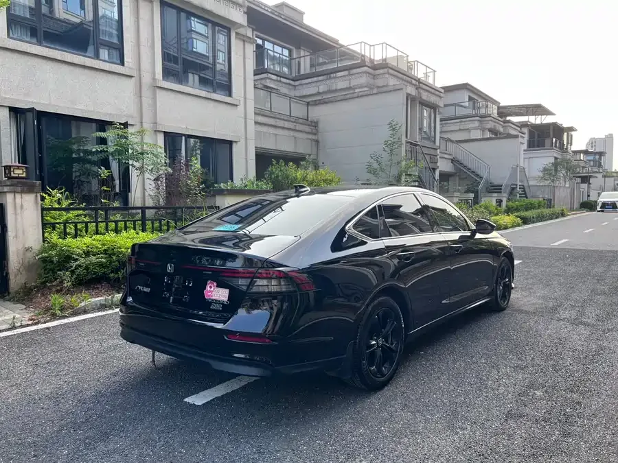 Honda Accord Accord 2025 260TURBO Luxury Edition 2024 — миниатюра 3