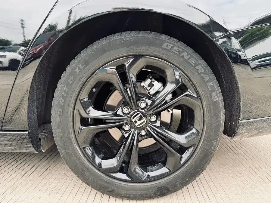 Honda Accord Accord 2025 Sports Series 260TURBO Luxury Edition 2025 — миниатюра 3