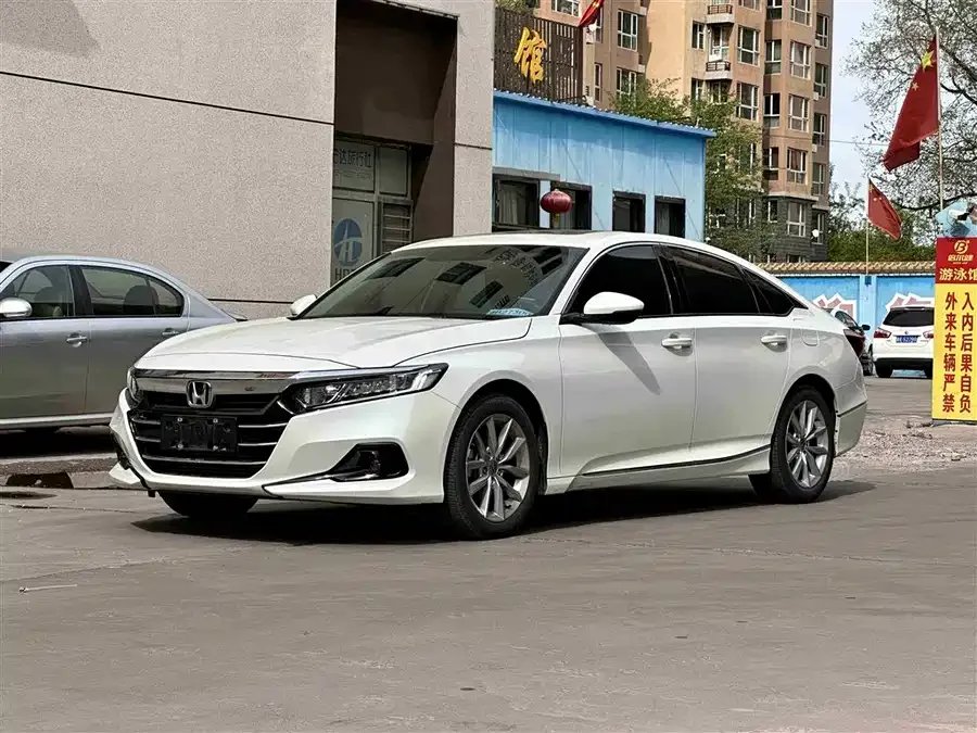 Honda Accord Accord 2022 260TURBO Deluxe Edition 2023 — фото 1, купить с доставкой в Москву