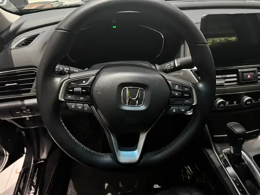 Honda Accord Accord 2022 260TURBO Deluxe Edition 2022 — миниатюра 5