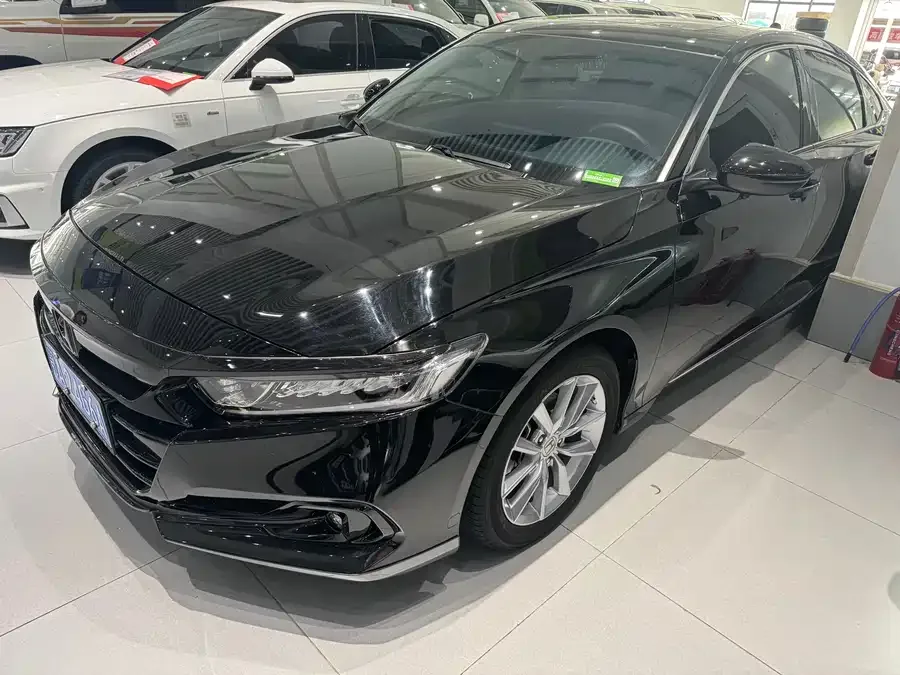 Honda Accord Accord 2022 260TURBO Deluxe Edition 2022 — фото 1, купить с доставкой в Москву