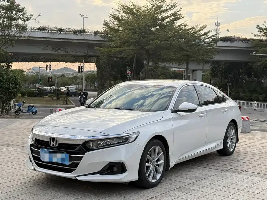 Honda Accord Accord 2022 260TURBO Deluxe Edition 2022 — фото 1, купить с доставкой в Москву