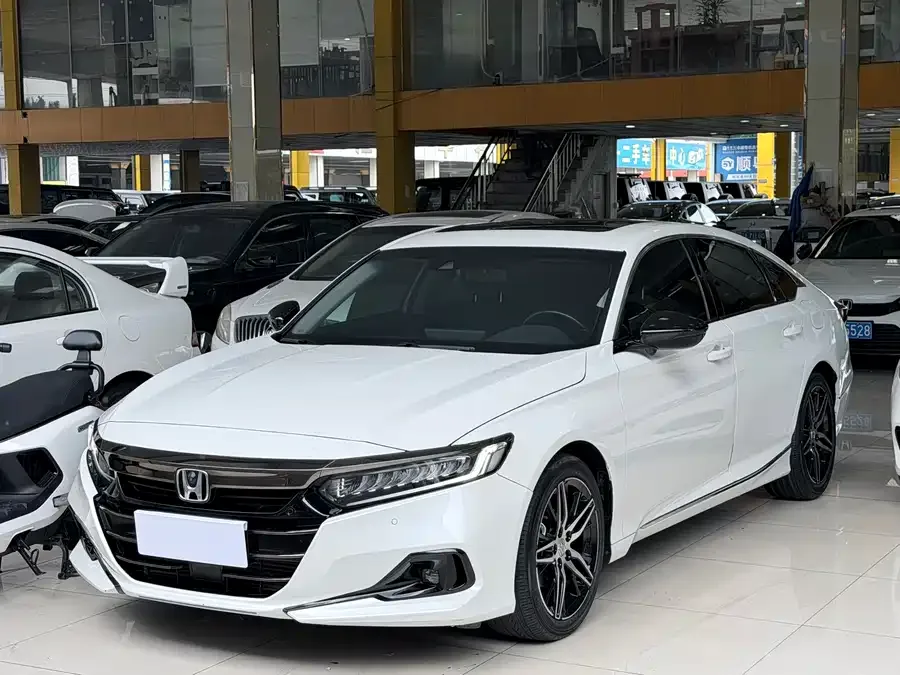 Honda Accord 2022 Accord 260TURBO Fantasy Night Premium Edition 2023 — фото 1, купить с доставкой в Москву