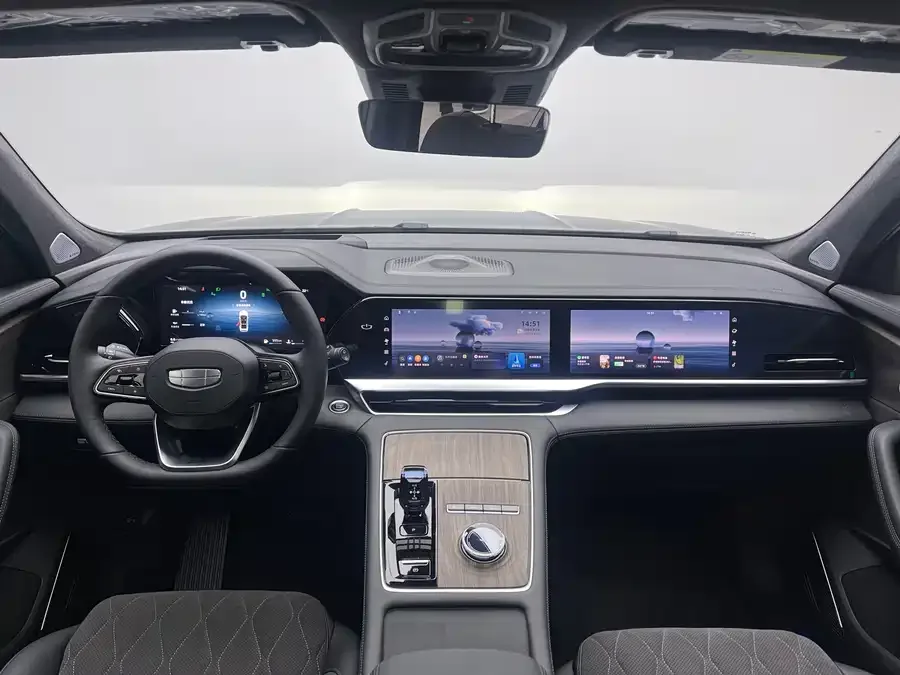 Geely Monjaro Xingyue L 2025 Dongfangyao 2.0TD Automatic Star-gazing Edition 2025 — миниатюра 4