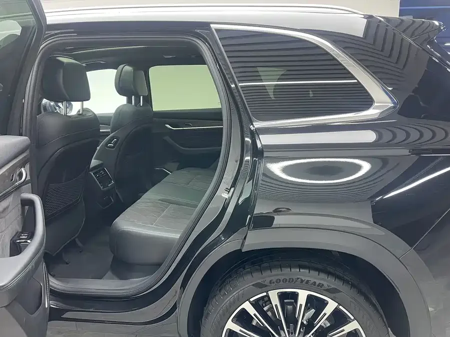 Geely Monjaro Xingyue L 2025 Dongfangyao 2.0TD Automatic Star-gazing Edition 2025 — миниатюра 5