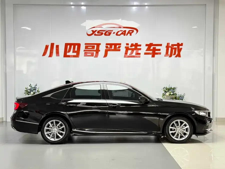 Honda Accord Accord 2022 260TURBO Deluxe Edition 2022 — миниатюра 2