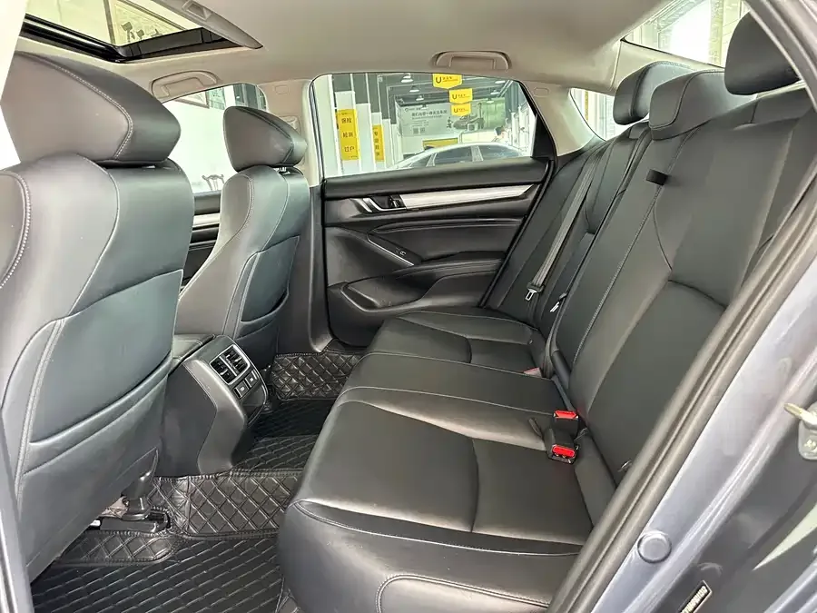 Honda Accord Accord 2022 260TURBO Deluxe Edition 2022 — миниатюра 5