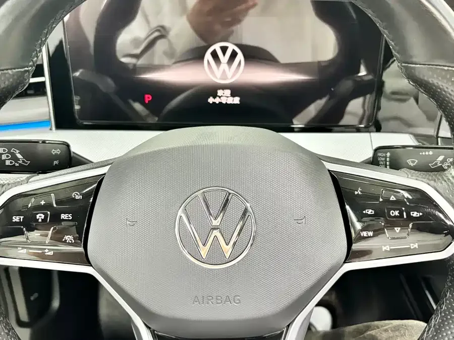 Volkswagen Lamando 2024 Lingdu Lingdu L 280TSI DSG Cool Edition 2023 — миниатюра 4