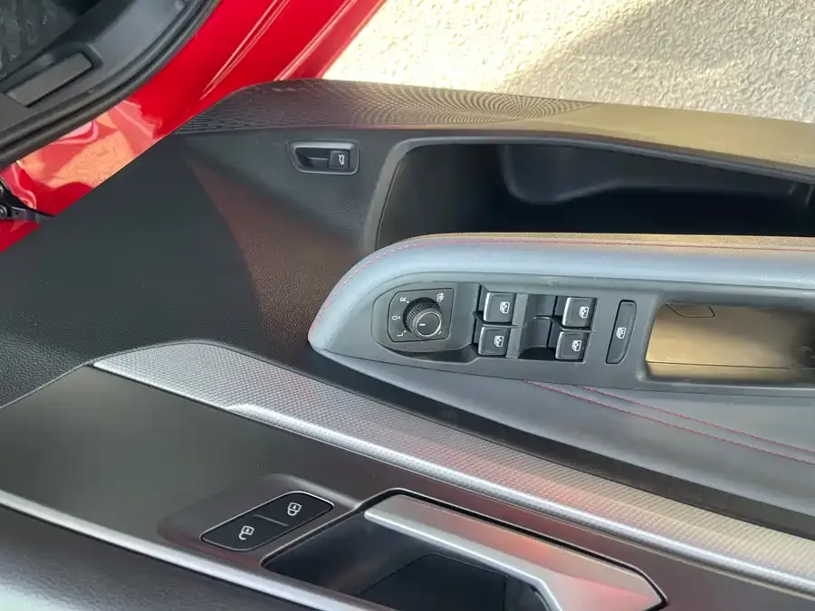 Volkswagen Lamando 2023 Lingdu Lingdu L 280TSI DSG Cool Edition 2023 — миниатюра 4