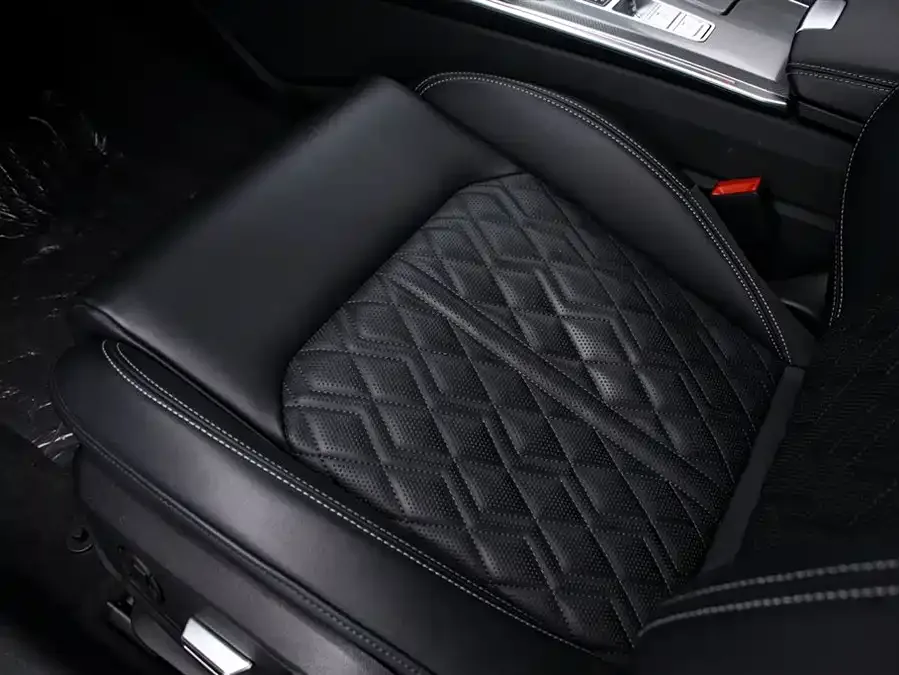 Audi A6L 2025 45 TFSI Selected Dynamic Edition 2025 — миниатюра 4