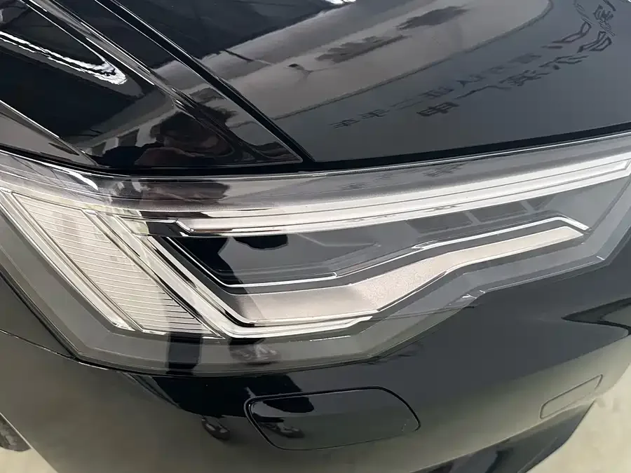 Audi A6L 2023 45 TFSI quattro Premium Elegance 2023 — миниатюра 3