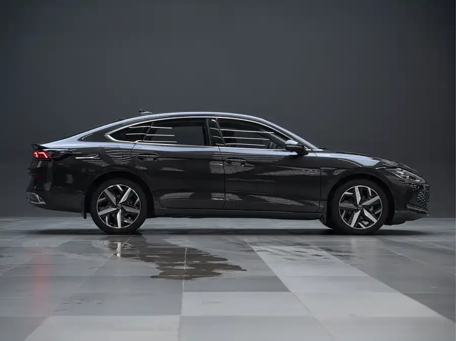Volkswagen Lamando 2023 Lingdu Lingdu L 280TSI DSG Cool Edition 2023 — миниатюра 2