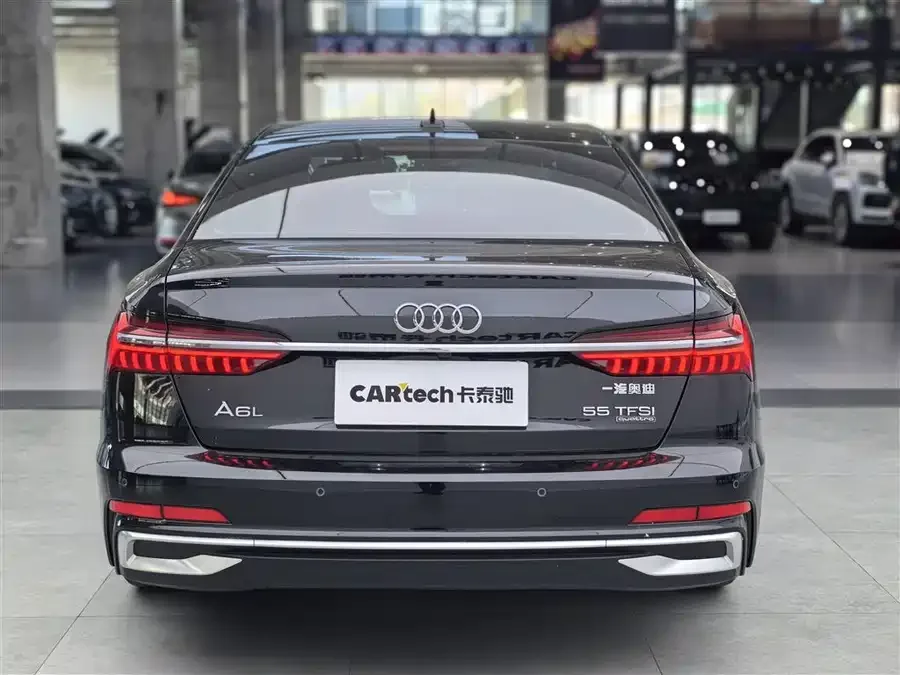 Audi A6L 2022 55 TFSI quattro exclusive dynamic model 2022 — миниатюра 4