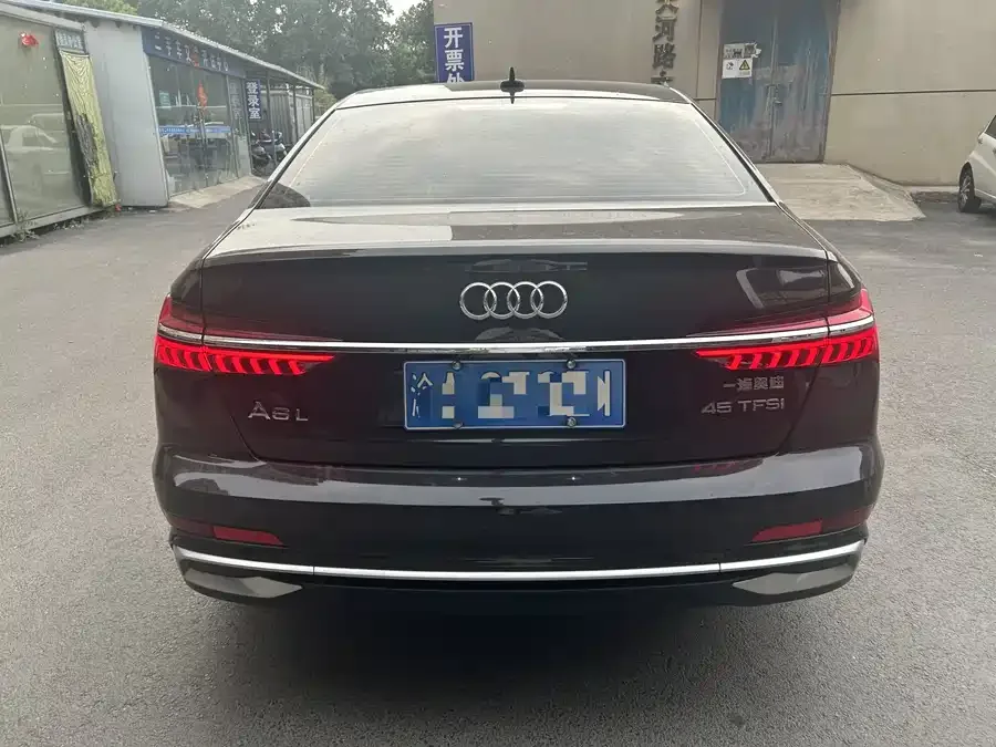 Audi A6L 2023 45 TFSI Premium Dynamic Model 2023 — миниатюра 4
