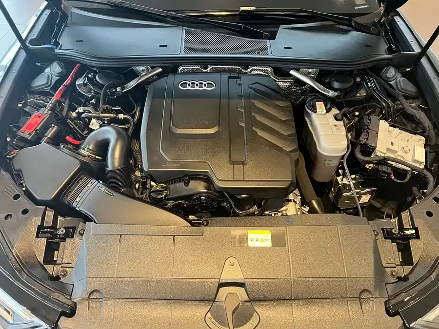 Audi A6L 2023 facelift 45 TFSI premium dynamic model 2023 — миниатюра 2