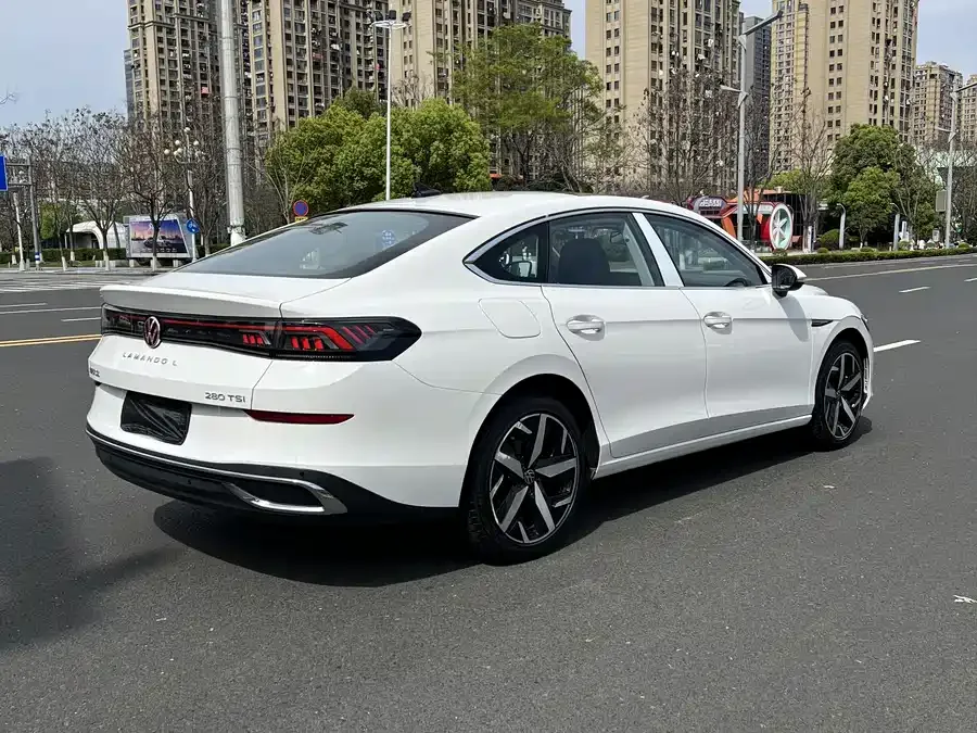 Volkswagen Lamando 2023 Lingdu Lingdu L 280TSI DSG Hot Edition 2023 — миниатюра 3