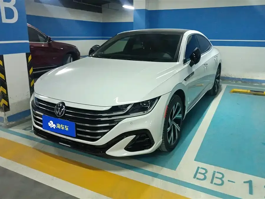 Volkswagen FAW- CC FAW-Volkswagen CC 2023 330TSI Dazzling Edition 2022 — фото 1, купить с доставкой в Москву