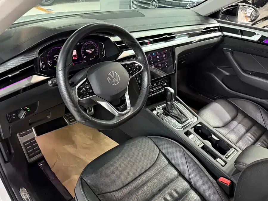 Volkswagen FAW- CC FAW-Volkswagen CC 2023 380TSI Eye-catching Edition 2023 — миниатюра 3