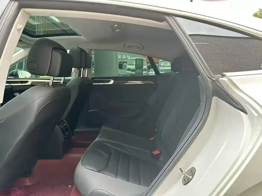 Volkswagen FAW- CC FAW-Volkswagen CC 2023 380TSI Eye-catching Edition 2023 — миниатюра 2