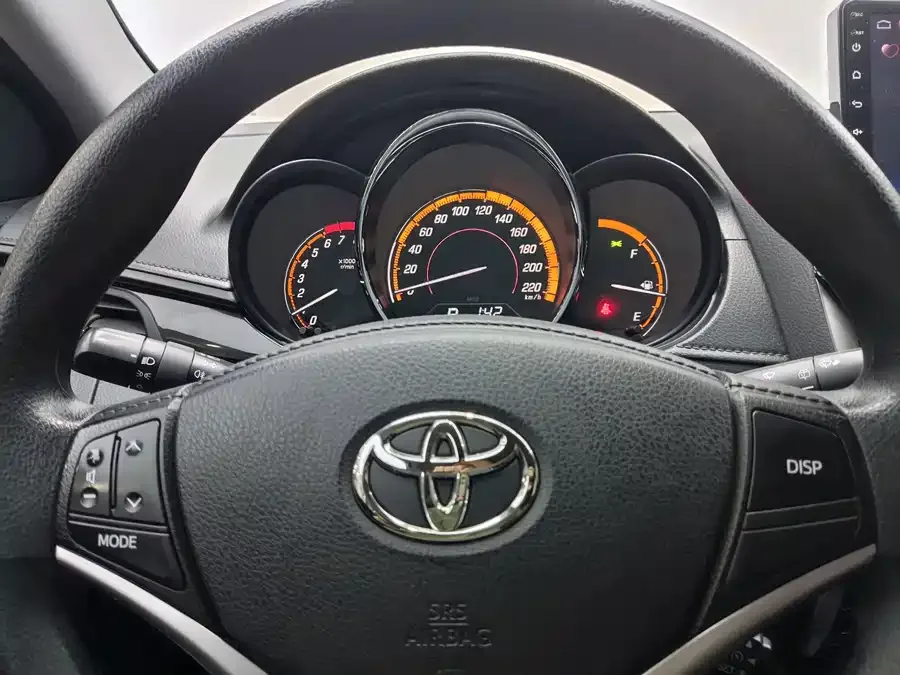 Toyota Yaris L YARiS L 2022 YARiS X 1.5L CVT Luxury PLUS Edition 2022 — миниатюра 5