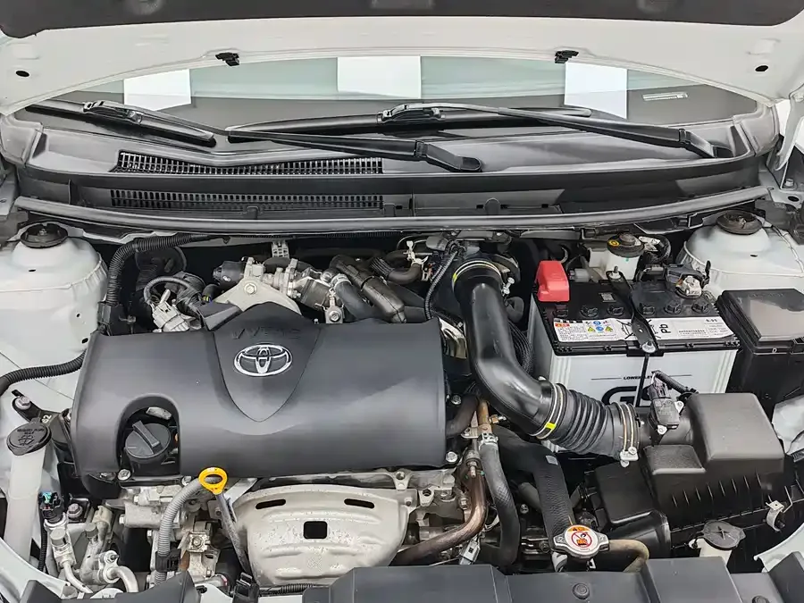 Toyota Yaris L YARiS L 2022 YARiS X 1.5L CVT Luxury PLUS Edition 2022 — миниатюра 5