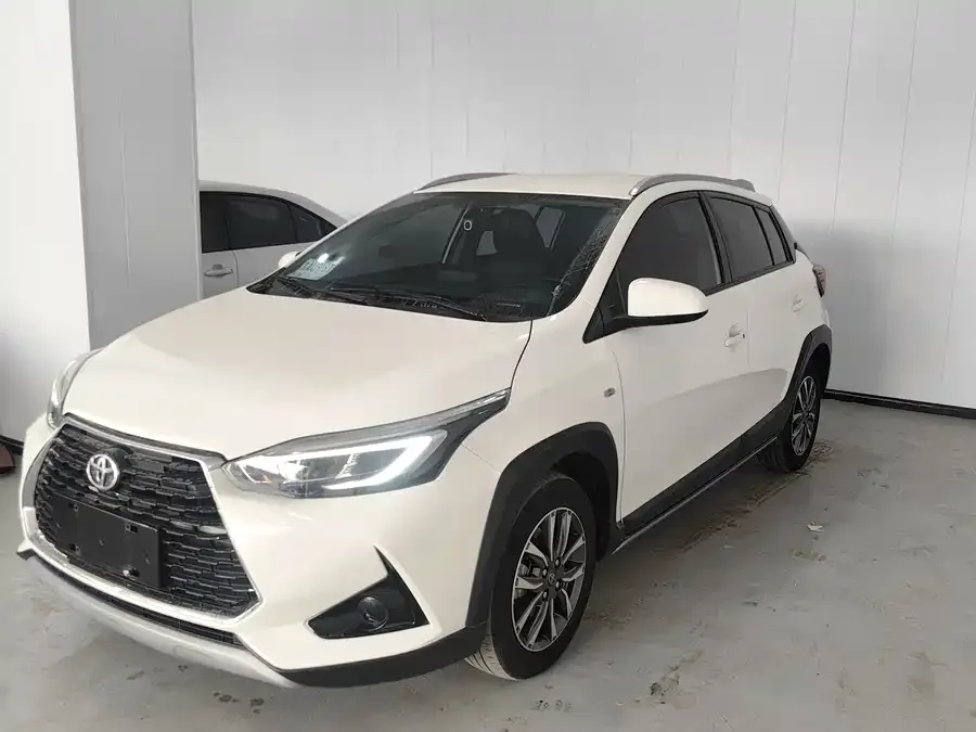 Toyota Yaris L 2022
