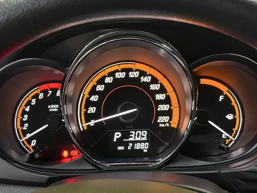 Toyota Yaris L YARiS L 2022 YARiS X 1.5L CVT Leading PLUS Edition 2022 — миниатюра 4