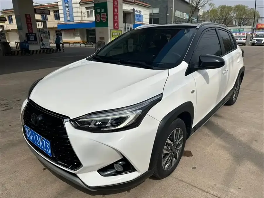 Toyota Yaris L 2022