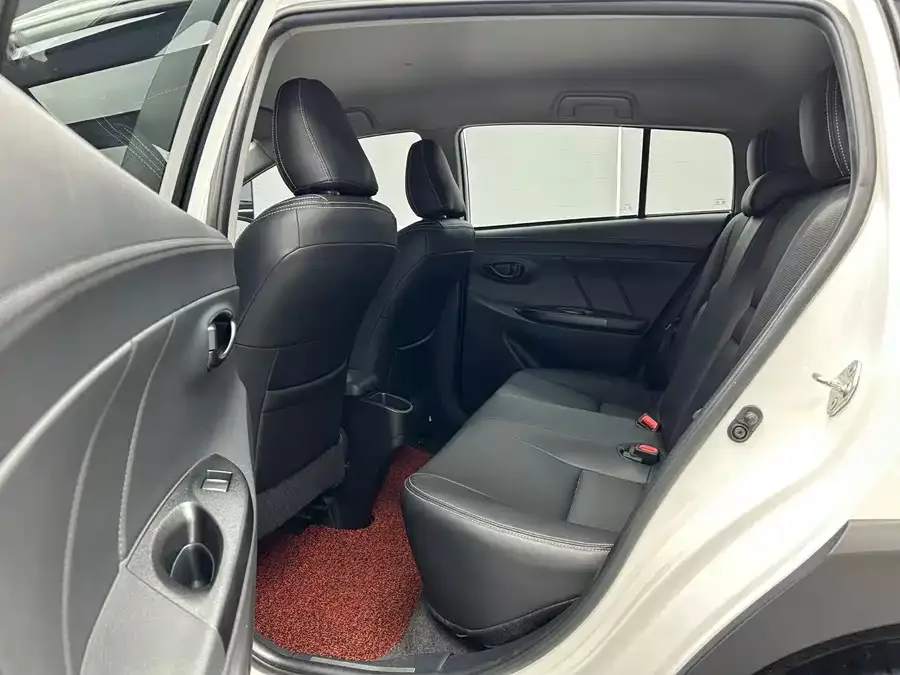 Toyota Yaris L YARiS L 2022 YARiS X 1.5L CVT Leading PLUS Edition 2022 — миниатюра 5