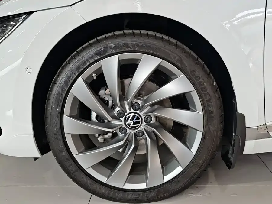 Volkswagen FAW- CC FAW-Volkswagen CC 2023 380TSI Eye-catching Edition 2024 — миниатюра 5