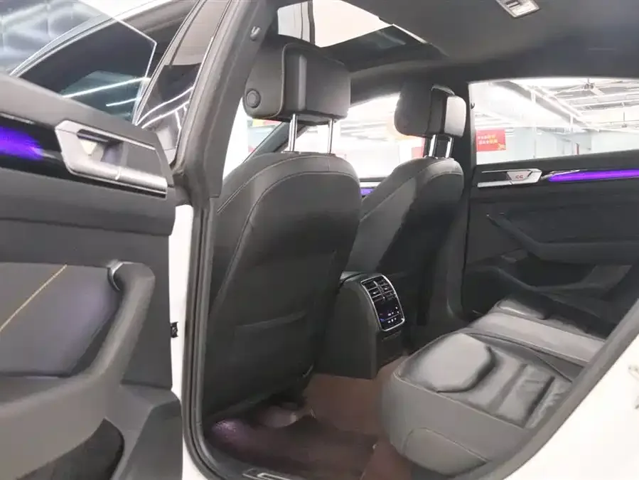Volkswagen FAW- CC FAW-Volkswagen CC 2024 380TSI Eye-catching Public Enjoyment Model 2025 — миниатюра 5
