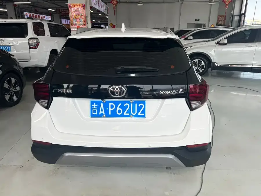 Toyota Yaris L YARiS L 2022 YARiS X 1.5L CVT Luxury PLUS Edition 2022 — миниатюра 2