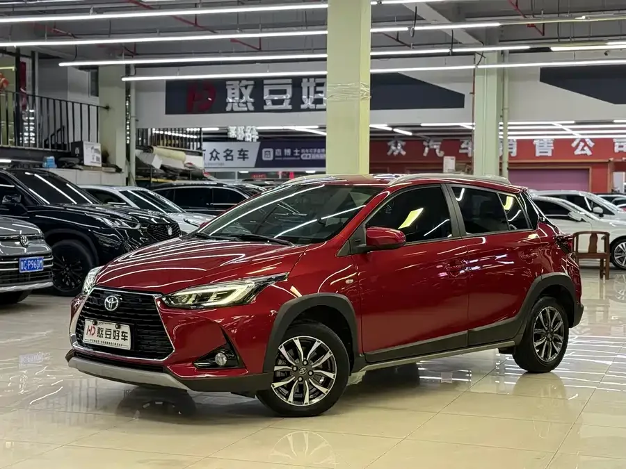 Toyota Yaris L 2022