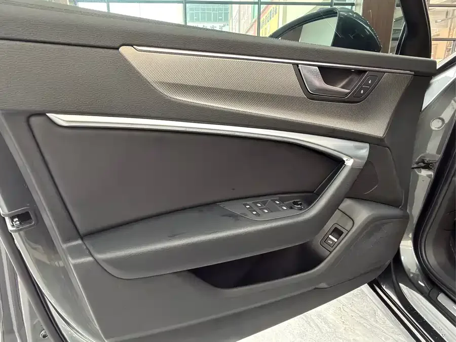 Audi A6L 2022 45 TFSI Premium Dynamic Model 2022 — миниатюра 3