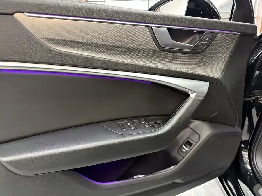 Audi A6L 2022 45 TFSI Premium Dynamic Model 2022 — миниатюра 3