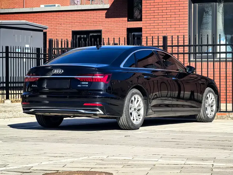 Audi A6L 2024 40 TFSI luxury and elegant model 2024 — миниатюра 2