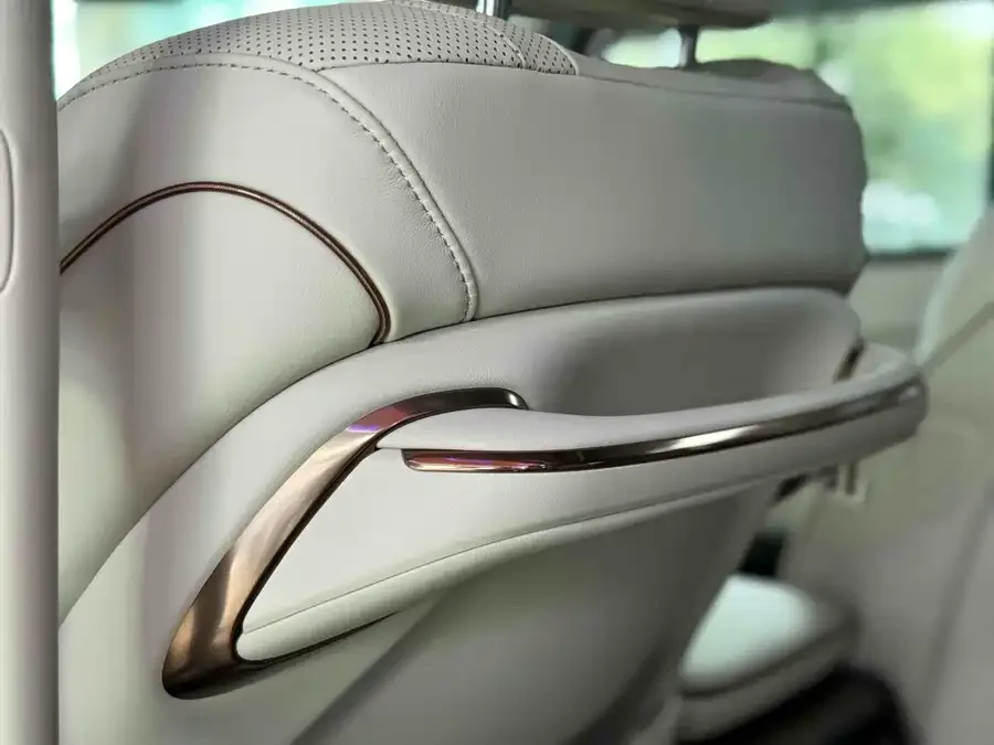 Lexus LM 2023 350h Seven-seat Elegant Edition 2024 — миниатюра 4