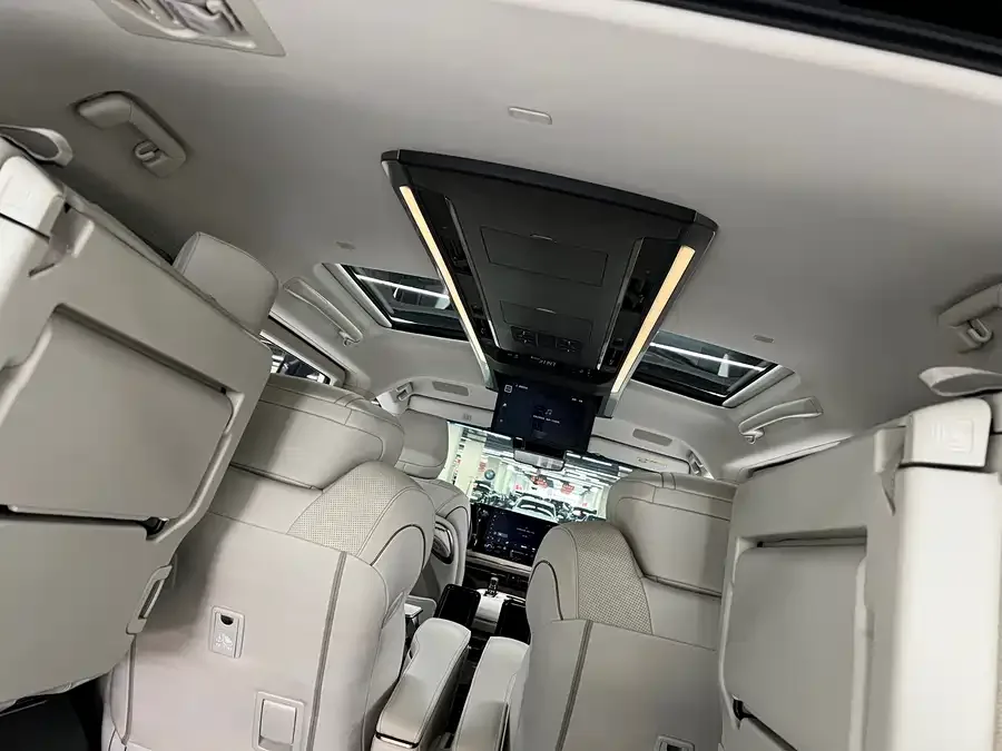 Lexus LM 2023 350h Seven-seat Elegant Edition 2024 — миниатюра 3