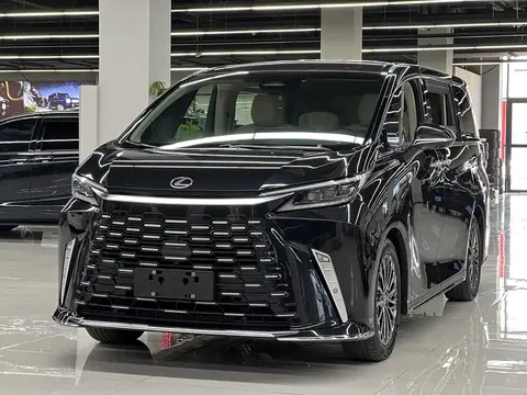 Lexus LM 2024 buy in Moscow