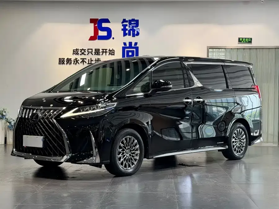 Lexus LM 2022