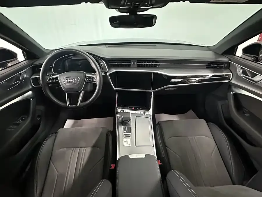 Audi A6L 2024 45 TFSI Premium Dynamic Model 2024 — миниатюра 4