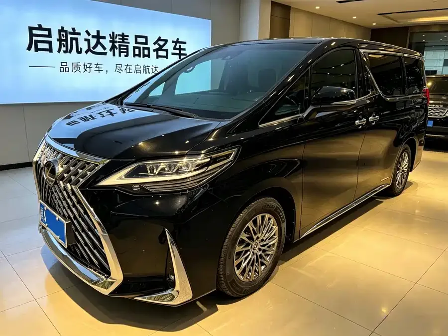 Lexus LM 2023