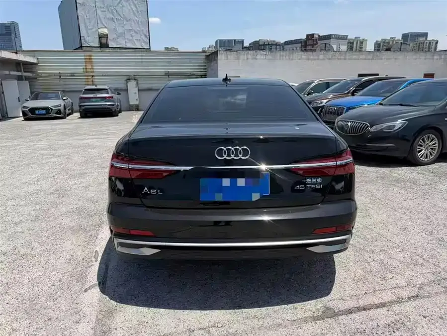 Audi A6L 2024 45 TFSI Premium Dynamic Model 2024 — миниатюра 2