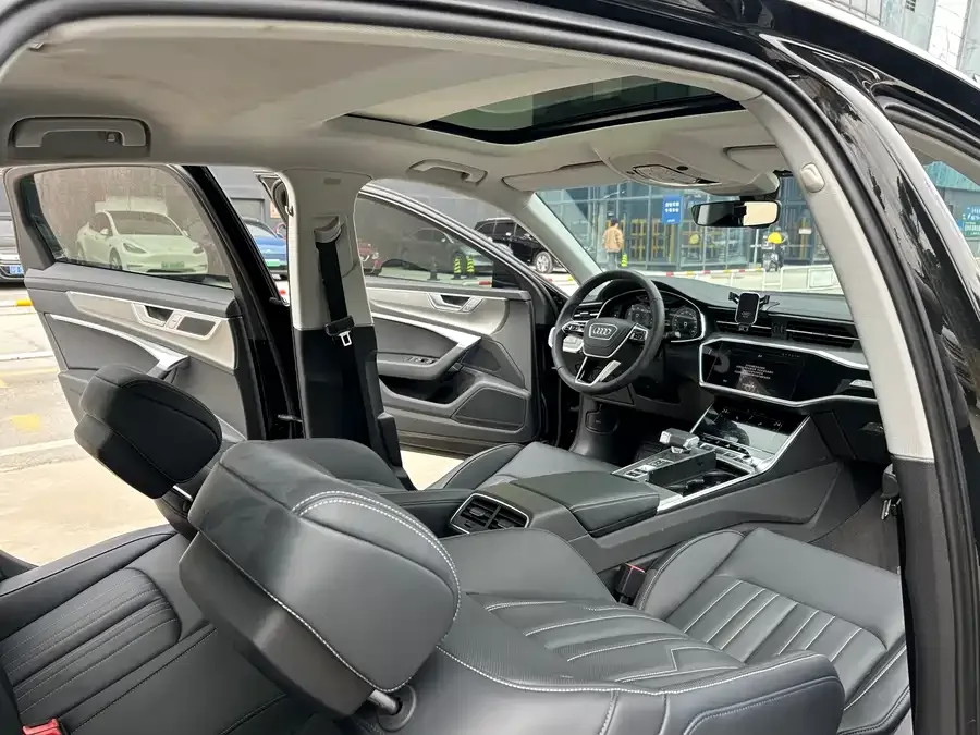 Audi A6L 2024 40 TFSI luxury and elegant model 2024 — миниатюра 3
