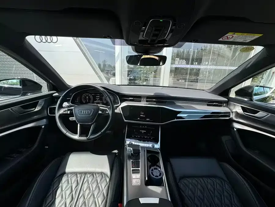 Audi A6L 2025 45 TFSI Selected Dynamic Edition 2024 — миниатюра 5