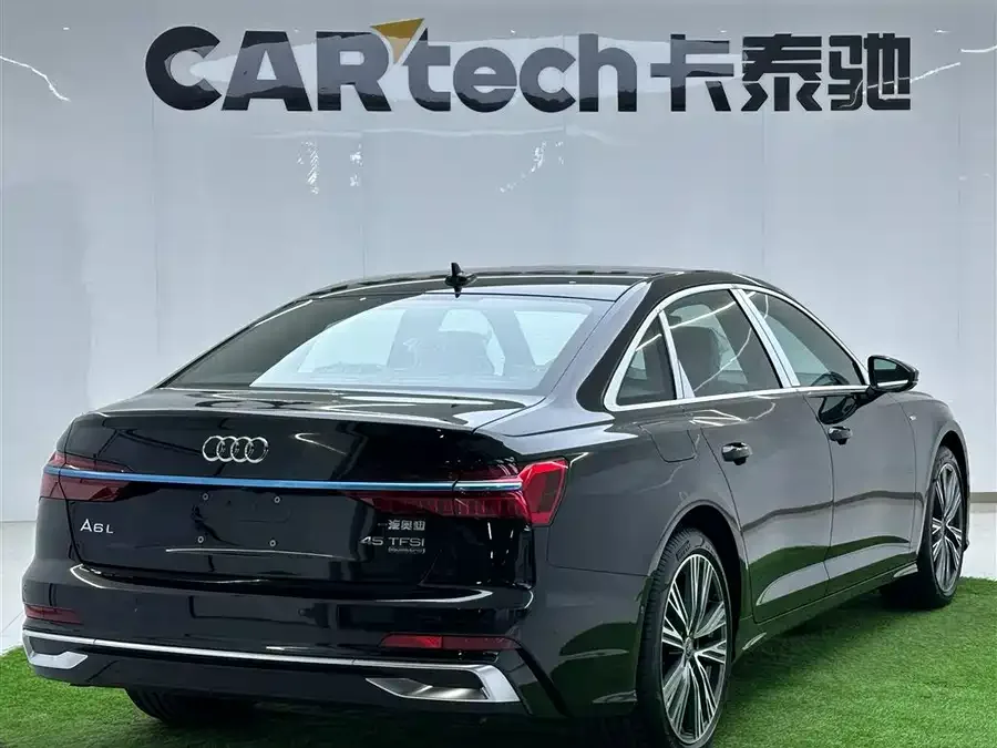 Audi A6L 2026 45 TFSI quattro Premium Dynamic Edition 2025 — миниатюра 2