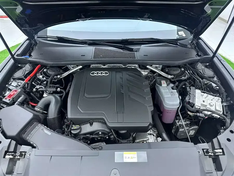 Audi A6L 2026 45 TFSI quattro Premium Dynamic Edition 2025 — миниатюра 3