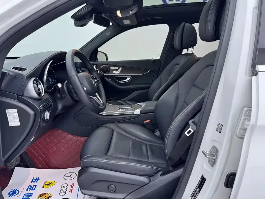 Mercedes-Benz GLC-Class Mercedes-Benz GLC 2022 GLC 300 L 4MATIC Dynamic Collector's Edition 2022 — миниатюра 4