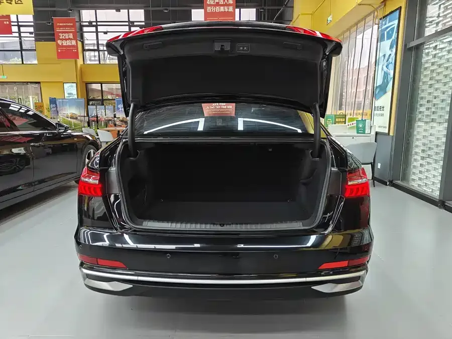 Audi A6L 2023 facelift 45 TFSI premium dynamic model 2023 — миниатюра 3